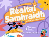 Póstaer Réaltaí an tSamhraidh, le carachtair ildaite ag surfáil agus ag léamh